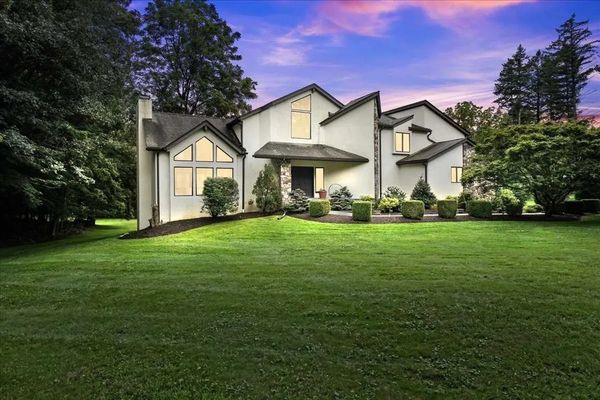 Capacious Contemporary