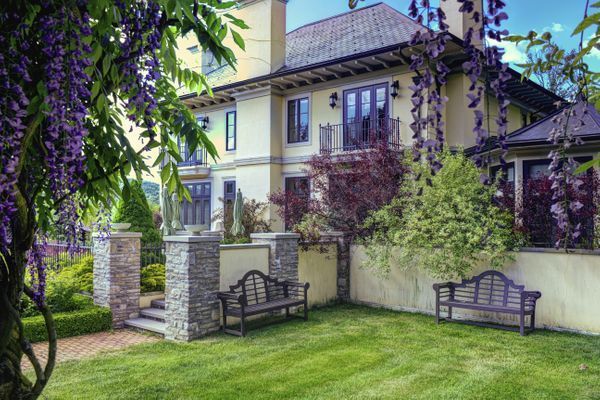 European Influences On 58 Acres