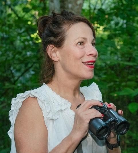 Lili Taylor Reveals Role as NY Governor In Marvel’s “Daredevil” While Discussing New Book on Birdwatching