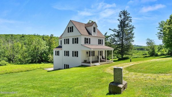 Hilltown Hideaway in Mount Washington