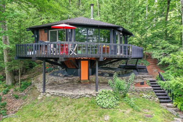 Posh Pod in South Egremont