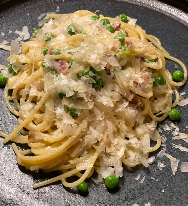Recipe: Hearty Pasta Carbonara With Peas