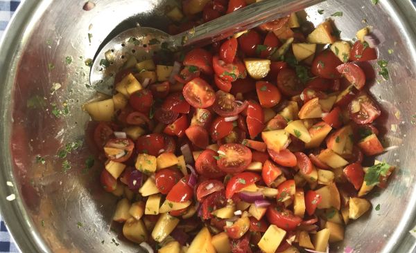 Recipe: Peach Tomato Salsa