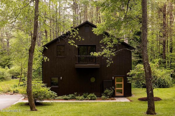 Crisp Cabin on Queechy Lake