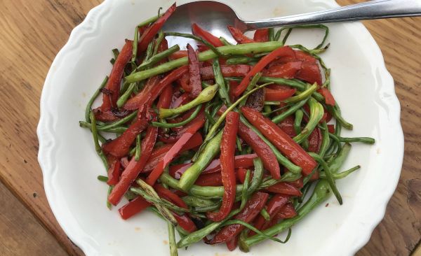 Recipe: Rat Tail Radish and Bell Pepper Stir-Fry