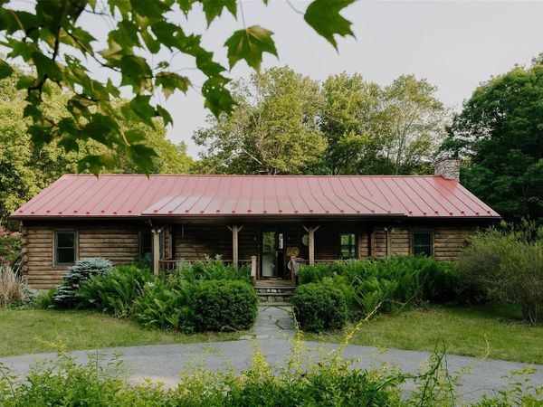Contemporary Log Cabin in Rhinebeck