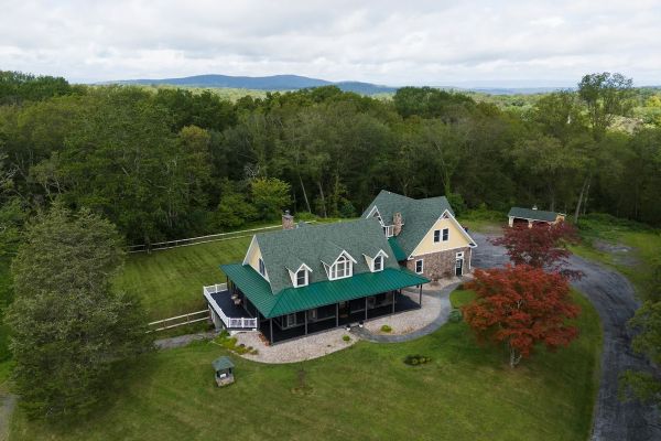 Tranquil Setting In Staatsburgh