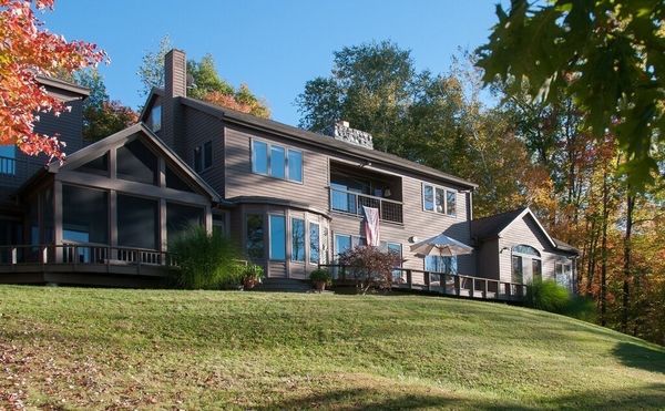 Woodland Hiking Rental