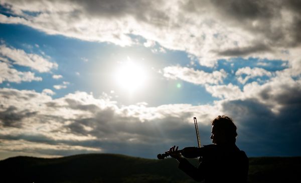 Violinist Yevgeny Kutik Tells His Family’s Story With Words And Music In Docu-Recital Series