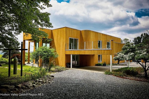 "Cedar Hill," an Old Chatham Contemporary