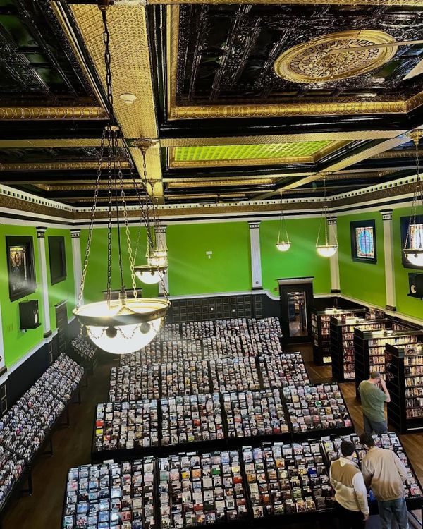 The Big Beautiful Record Store of the Past is Back at Darkside