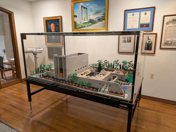 Jared Oswald's Massive, Locally Meaningful Architectural Lego Models