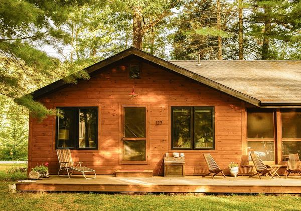 Dreamy Little 1930s Cottage on Queechy Lake in Canaan