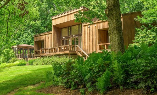 An Architect-Designed Contemporary in New Marlborough