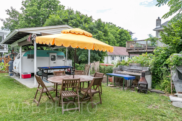 A Dutchess Couple is Creating Community with Backyard Uruguayan Grill