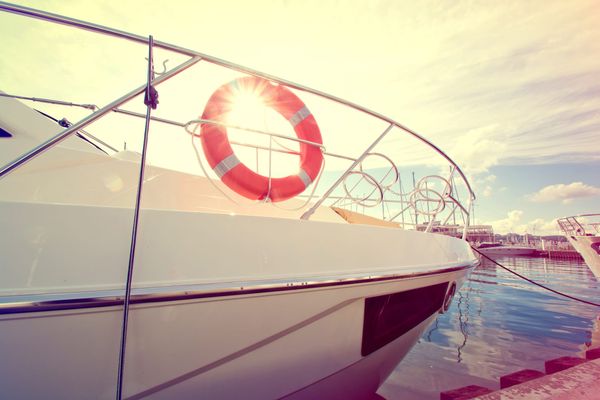 How Maritime Medical Evacuation Riders Secure Offshore Excursions