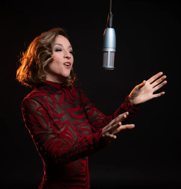 Singer-Pianist Diana Hickman Plays a Halloween-Eve Show in the Stissing Center’s Grace Note
