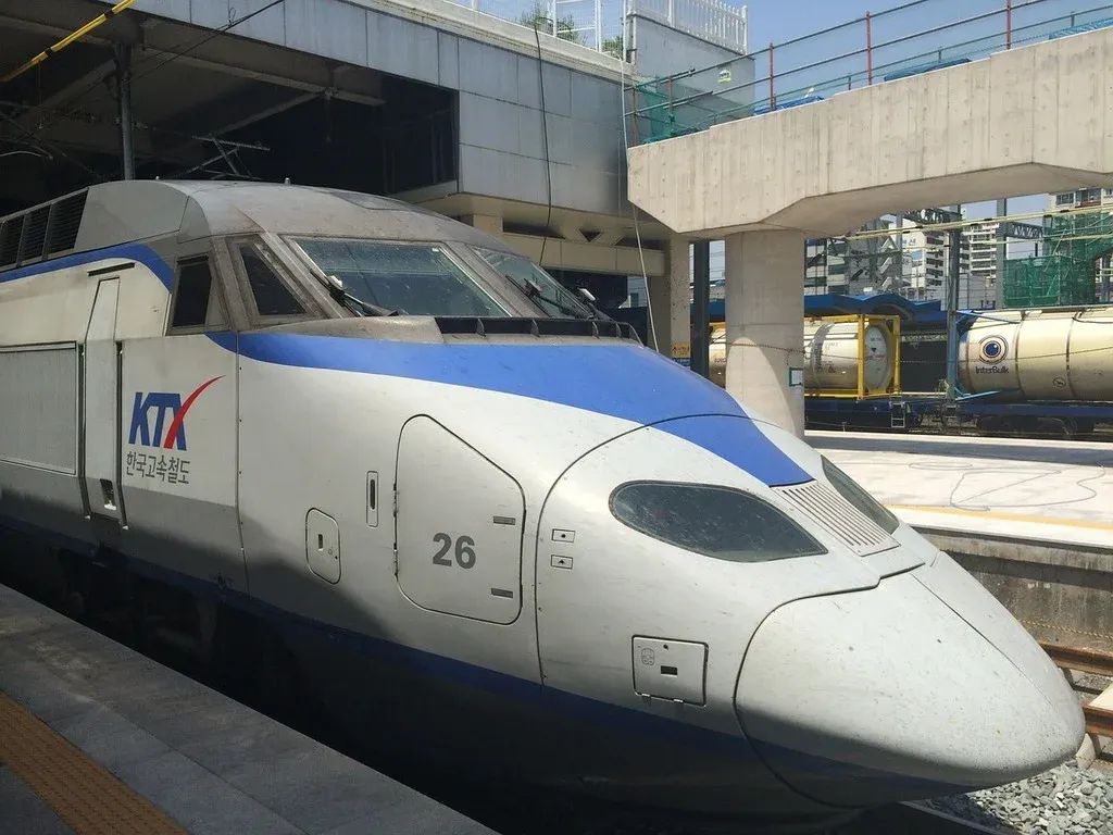 Korean High Speed Rail: KTX & My Experience