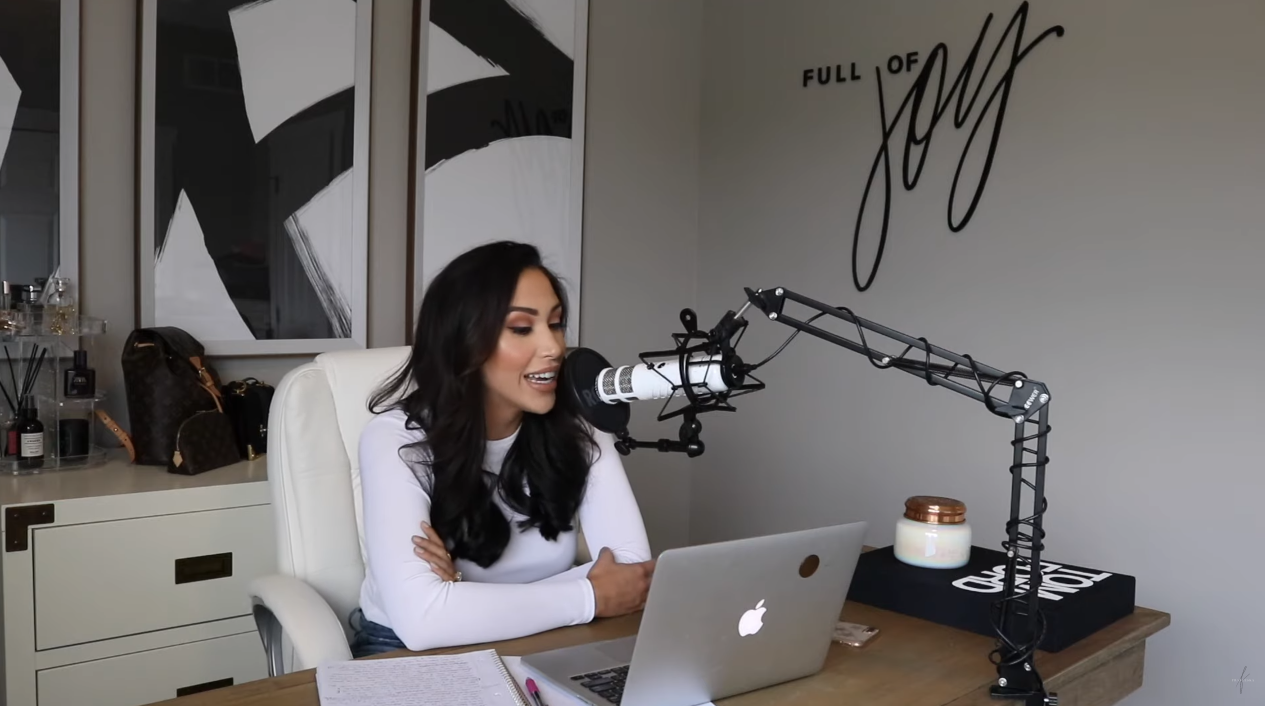 Jupitrr - Example of self filming while recording podcast