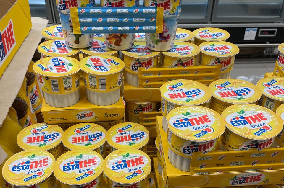 cartons of Estathé in an Italian supermarket