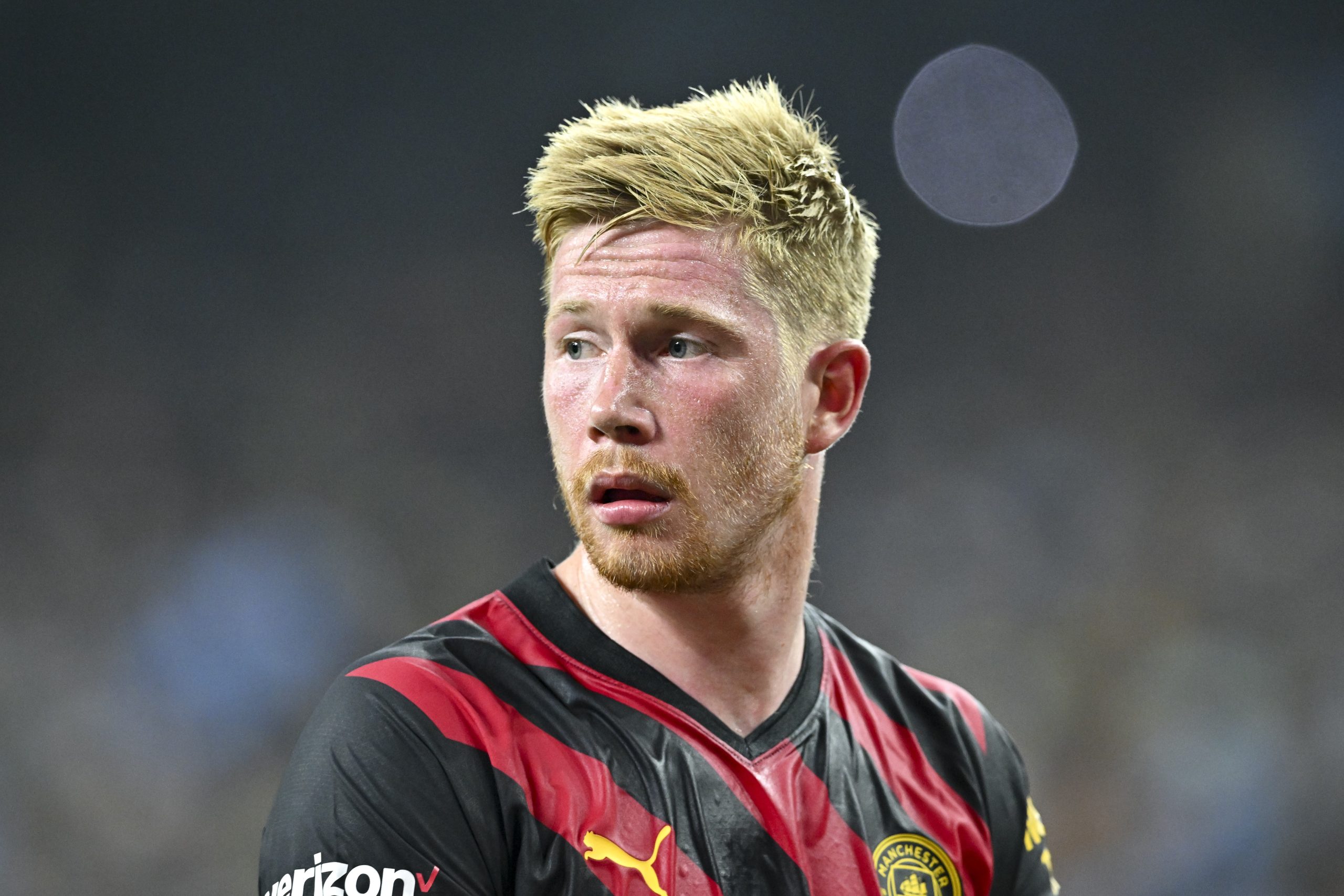 Jul 20, 2022; Houston, TX, USA; Manchester City midfielder Kevin De Bruyne (17) looks on during the second half against Club America at NRG Stadium. Mandatory Credit: Maria Lysaker-USA TODAY Sports