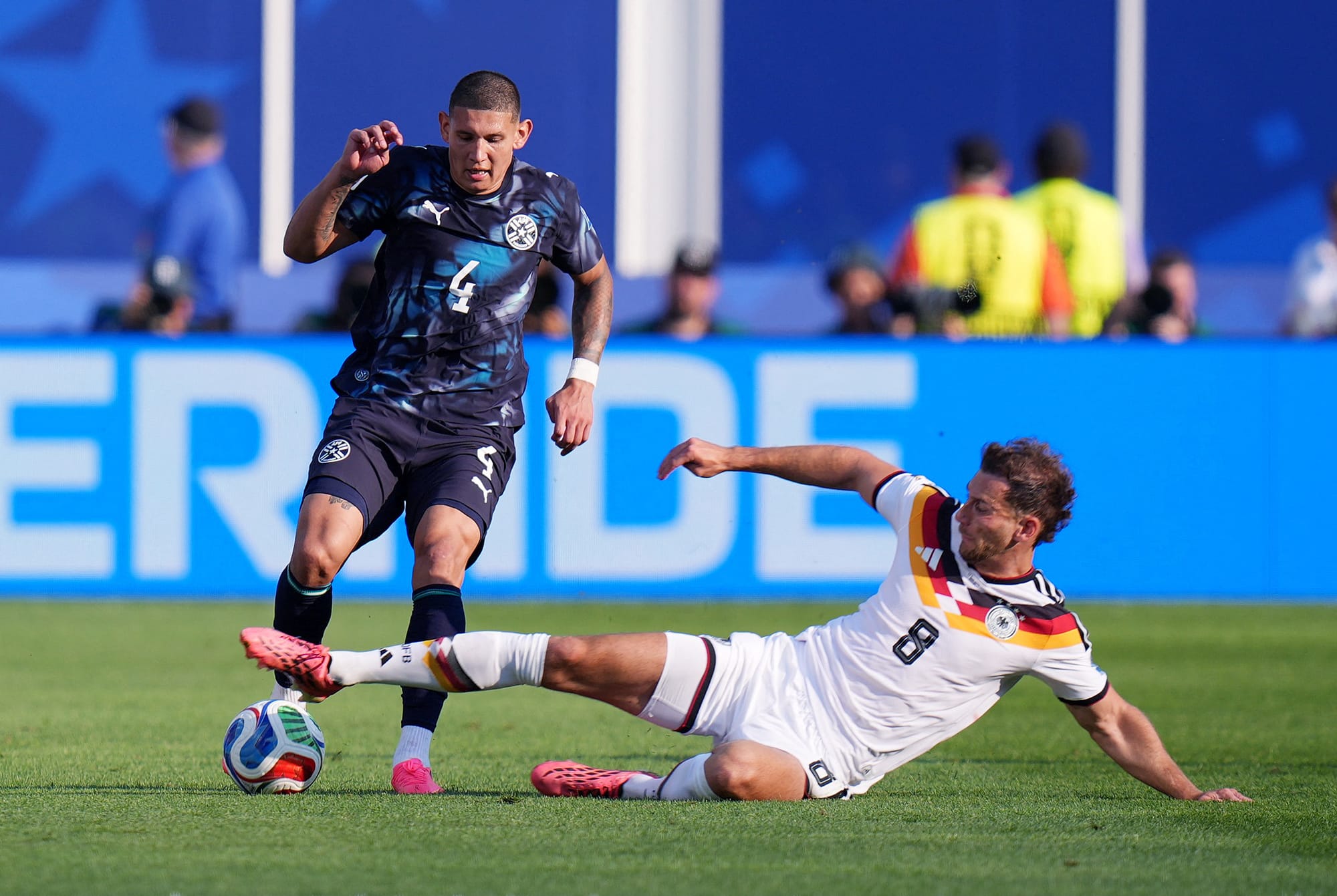 Leon Goretzka playing against Paraguay for Germany in the World Cup.