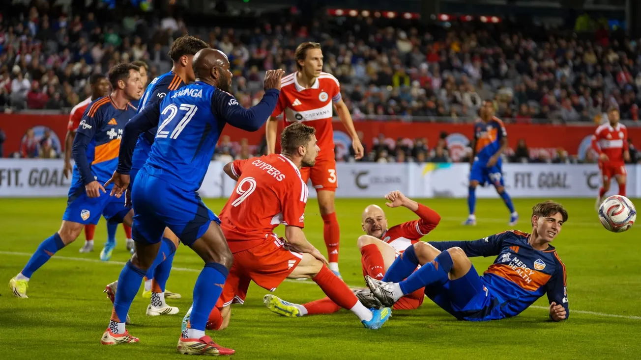 Hugo Cuypers shooting during Fire vs FCC at Soldier Field on May 2nd