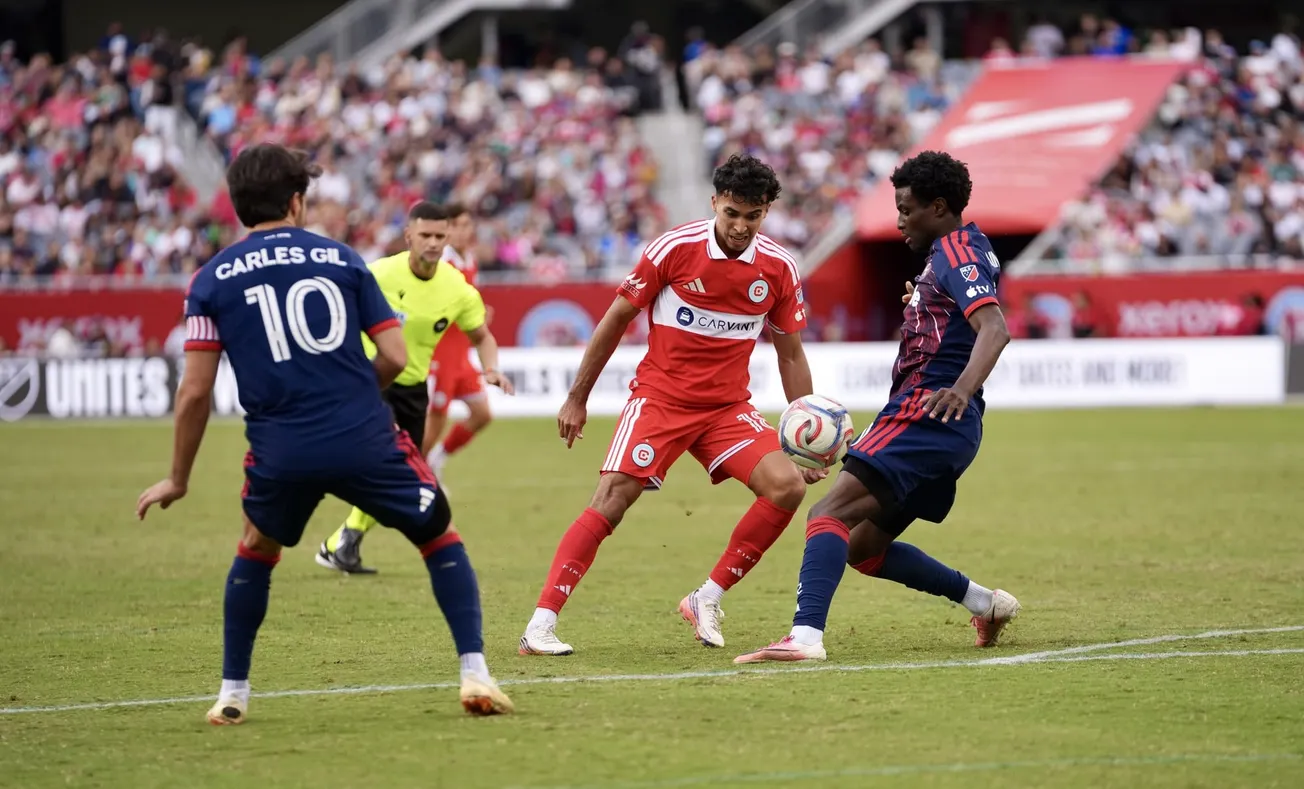 Johan Gómez of the Chicago Fire plays the ball against the New England Reovlution