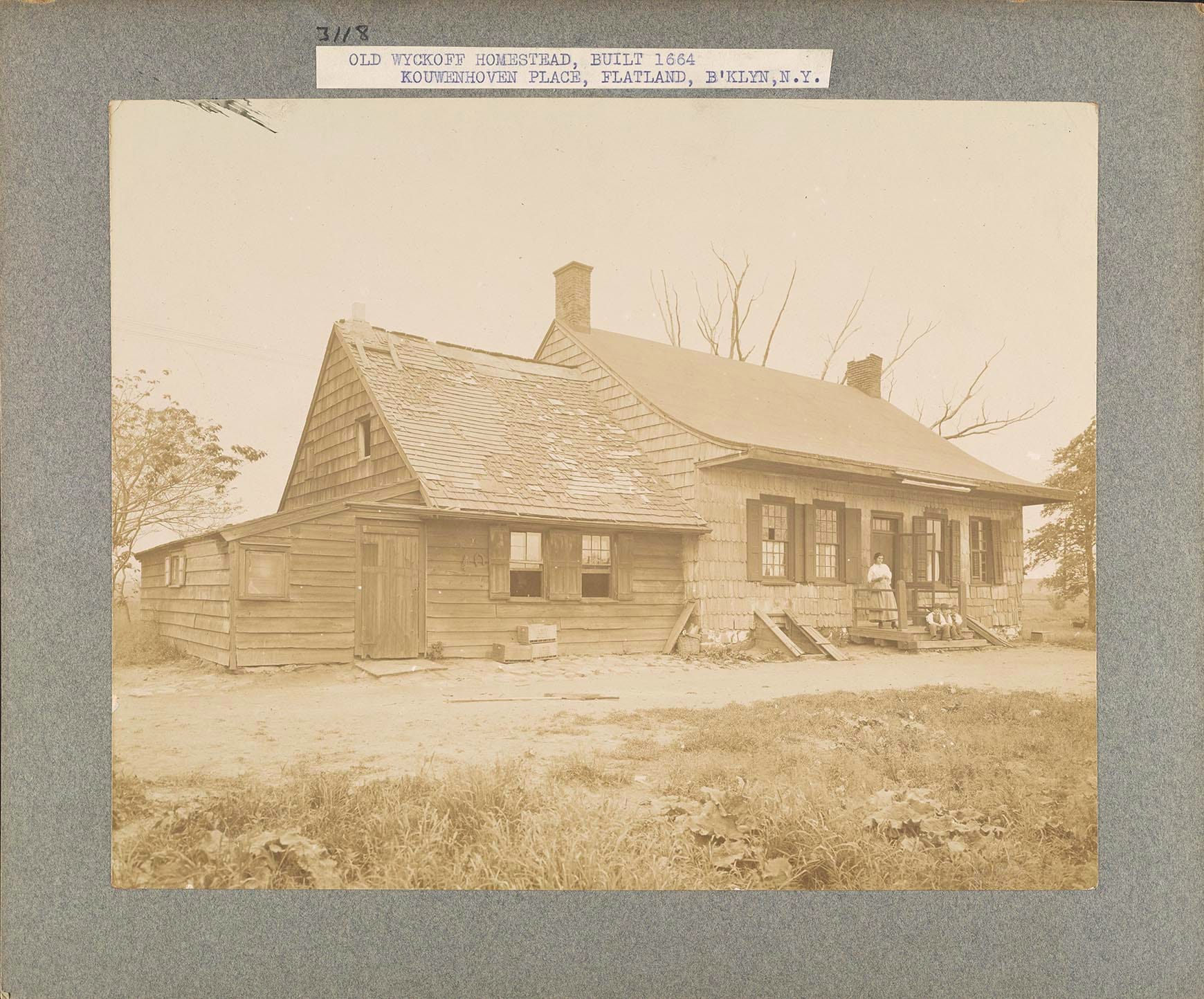 1913 photo of the Pieter Claesen Wyckoff House in East Flatbush Brooklyn.