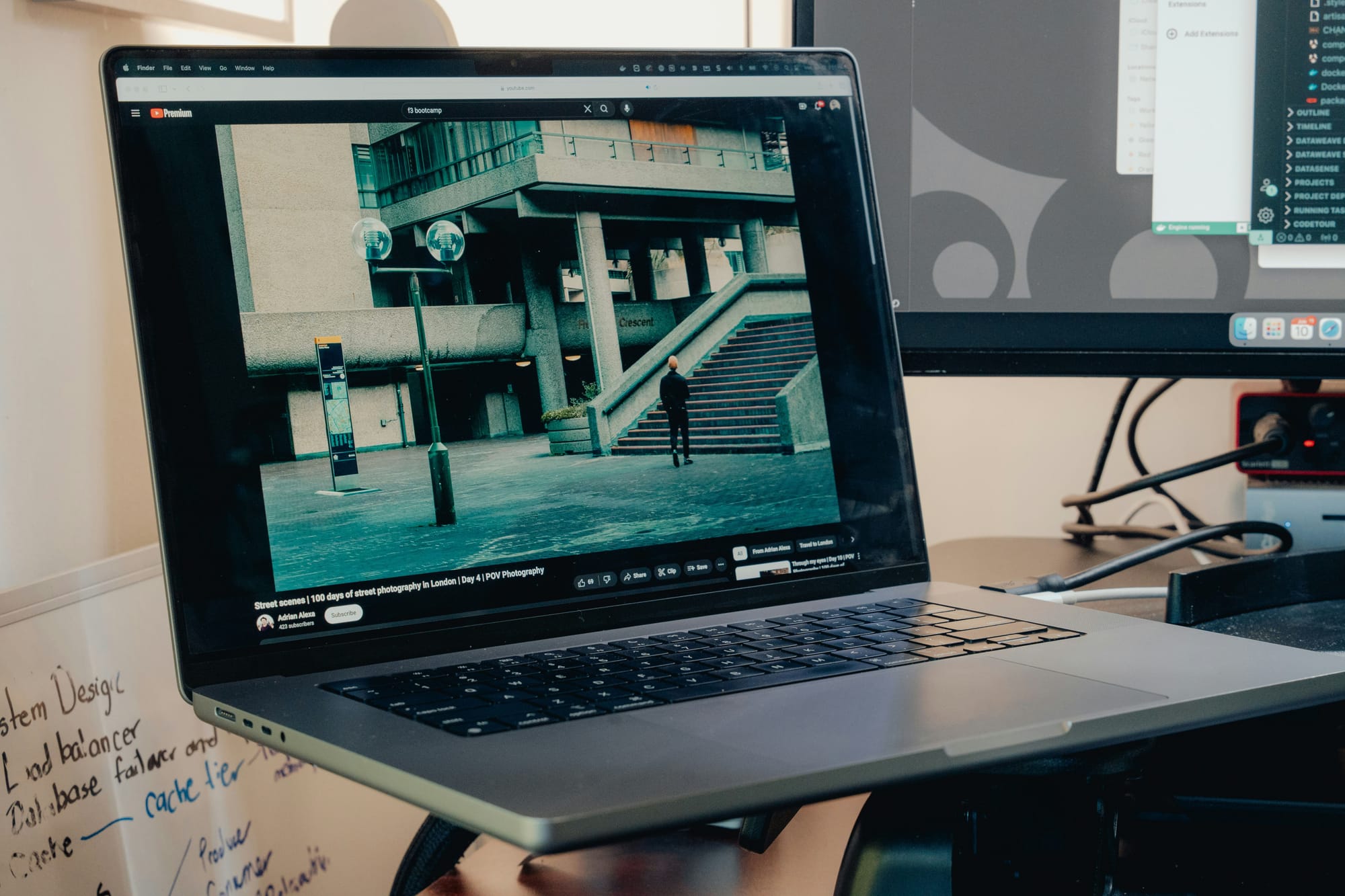 person on youtube - YouTube Automation