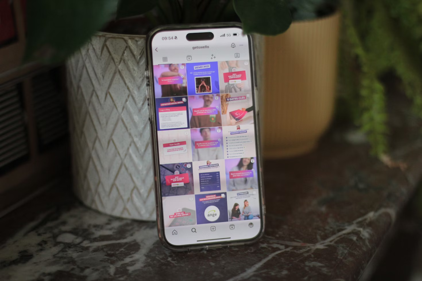 iphone - Can You Repost a Reel on Instagram