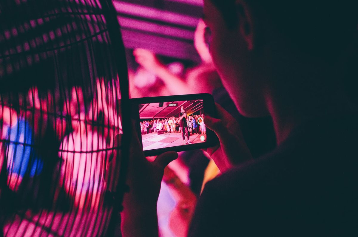 Simple Guide On How To Make Videos On Tiktok In 2024 (& Free Tool)