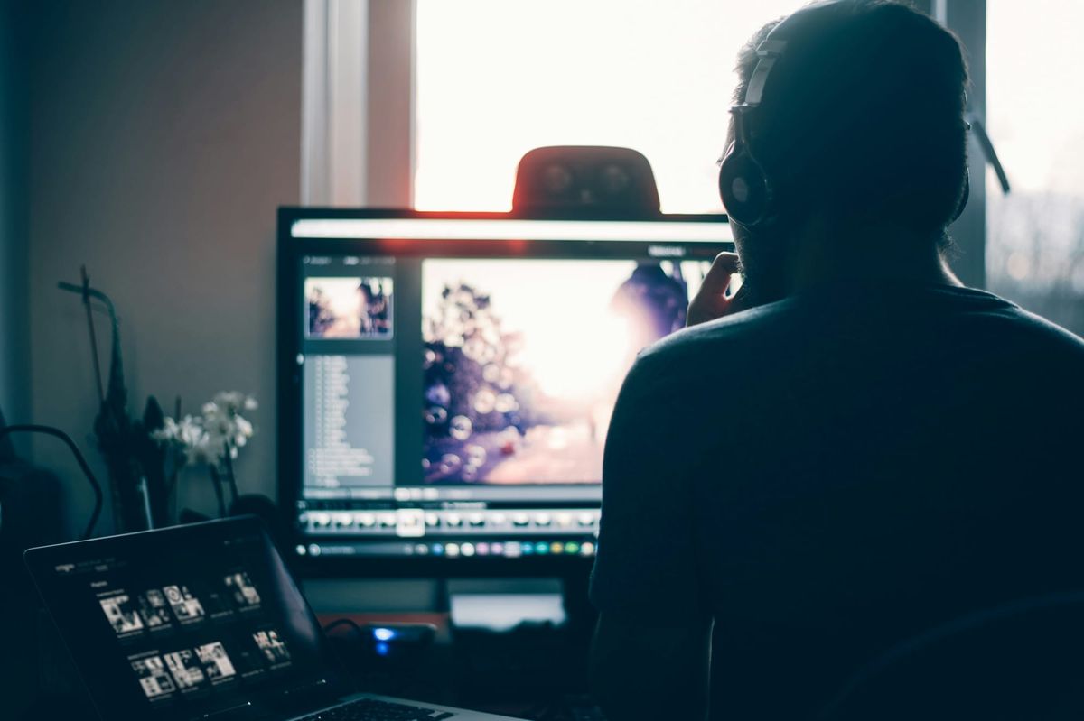 How To Learn Video Editing For Beginners For Free + Best Video Editing Tools