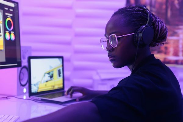 7 Best Tips To Become A Successful Video Content Creator