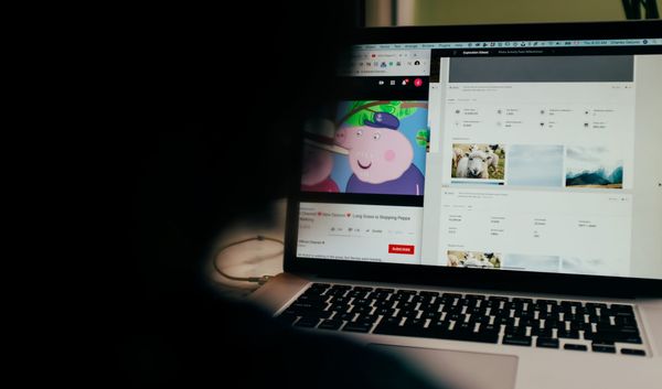 How Does YouTube Count Views