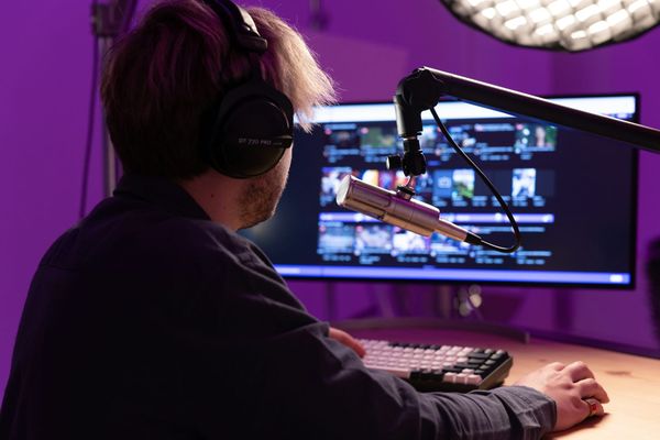 11 Practical Tips On How To Be A Content Creator Successfully