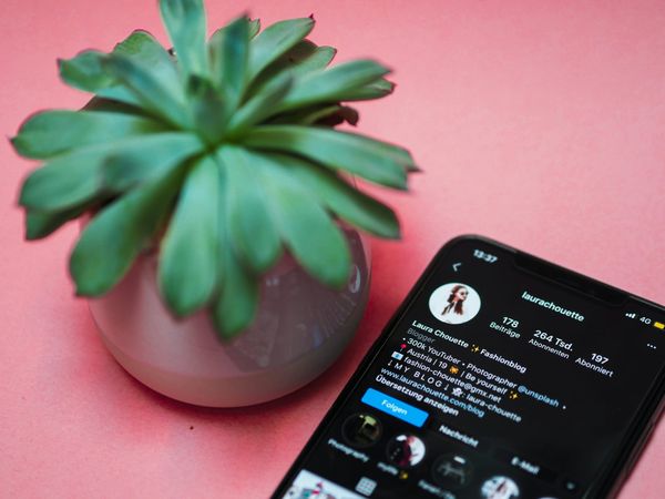 Does Instagram Pay You For Followers and Views?