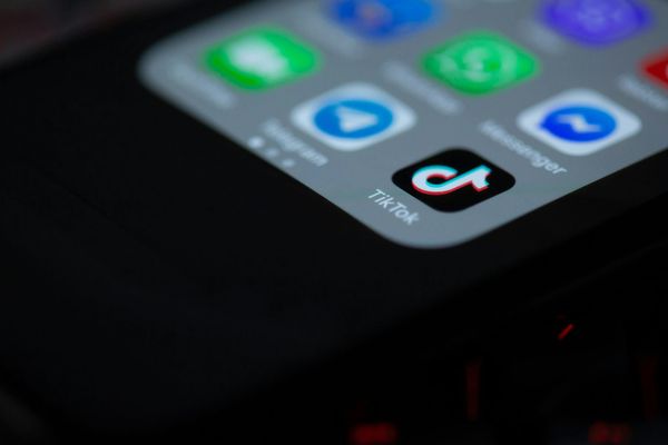 TikTok Business Account vs Personal Account - Which Is Better?