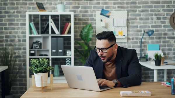 What is Viral Marketing and How to Craft Contagious Content In 10 Simple Steps