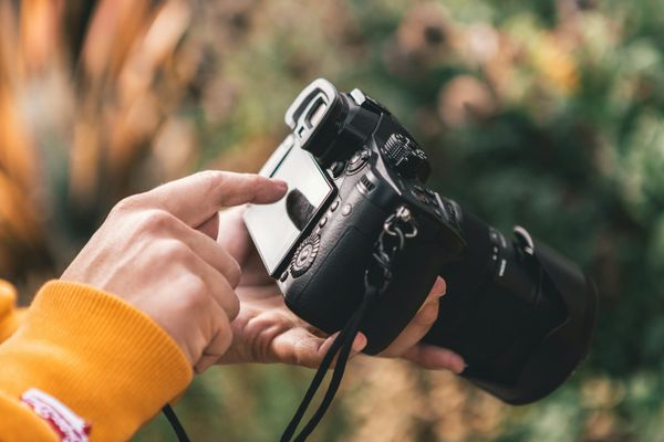 How to Make Viral Marketing Videos in 12 Simple Steps