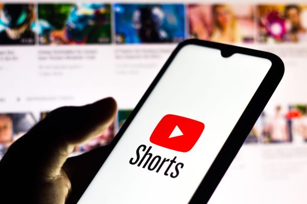 Why Are Your YouTube Shorts Not Getting Views (12 Reasons)