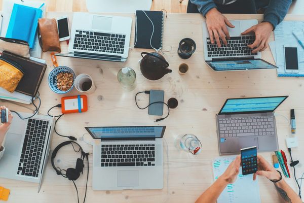 How To Make Money On Social Media in 10 Ways