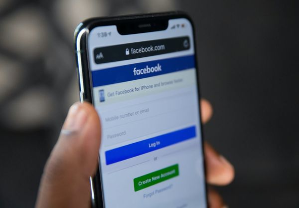 How Much Does Facebook Pay For Views + How to Get More Views on Facebook