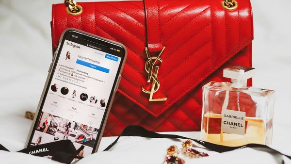 How To Sell Products On Instagram in 14 Ways