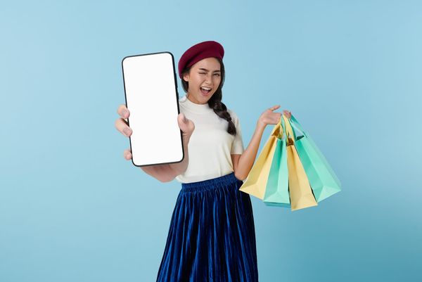 11 Expert Tips on How to Sell Clothes on Instagram
