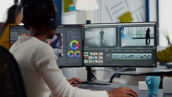 10 Best Video Editing Apps for PC to Edit Like a Pro in 14 Days