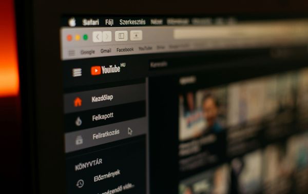 7 Ways to Use AI Voice for YouTube and Grow Faster in 7 Days