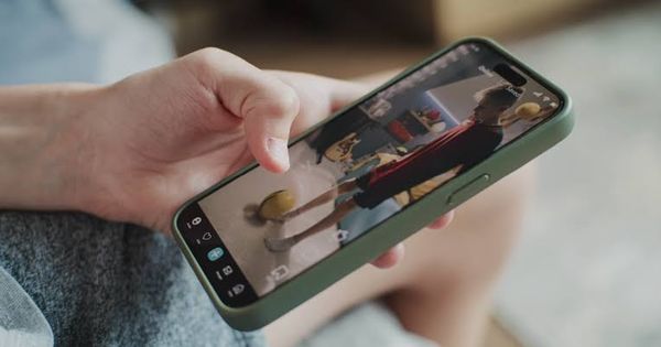 25 Short Social Media Videos to Earn $1,000 in 2 Weeks