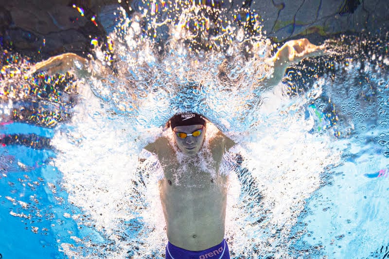 Singapore 2025 - Day 4 Heats: The McIntosh & Marchand Show Limbers Up