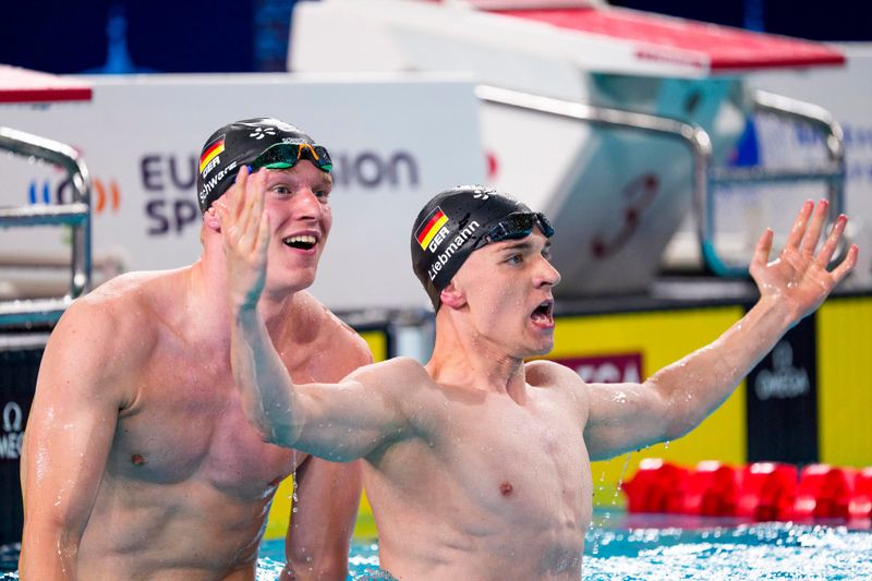 Liebmann & Schwartz Give Germany A 1-2 Punch As Gold Holds Hand With ER post image